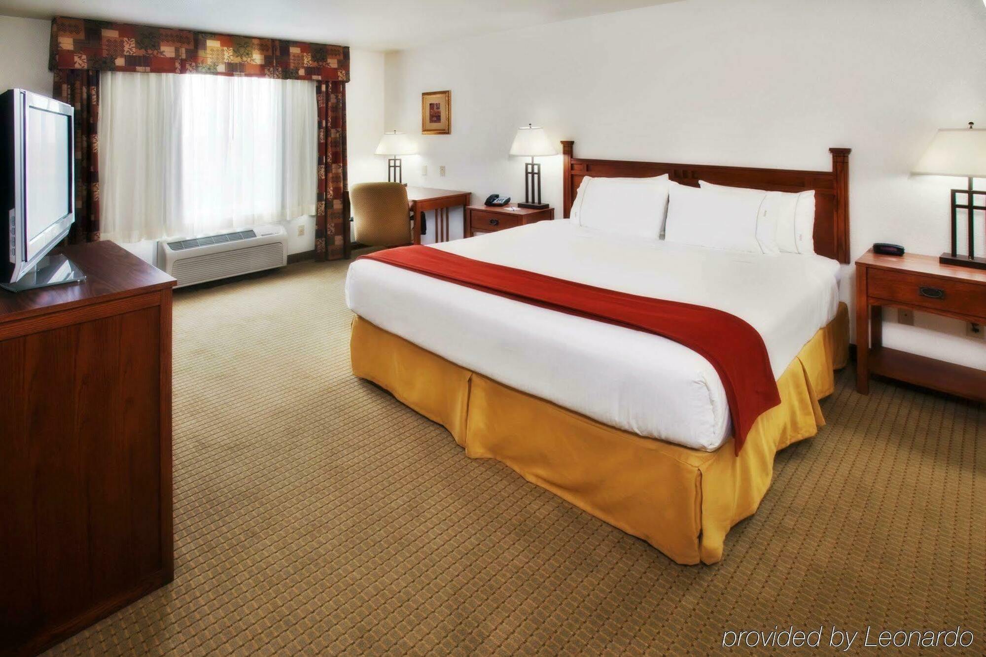 Holiday Inn Express & Suites Jacksonville By Ihg South Jacksonville Экстерьер фото